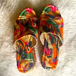 Platform multicolor sandal
